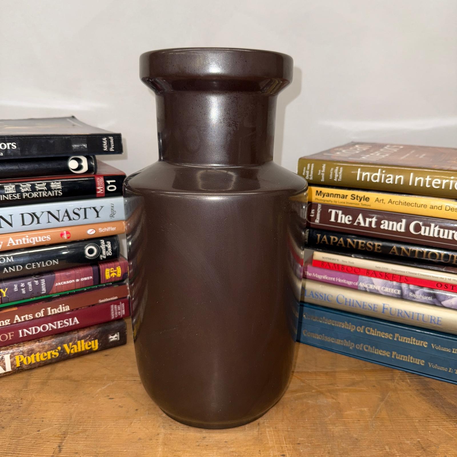 Warm Deep Brown Ceramic Vase with Cylindrical Form - FEA Home