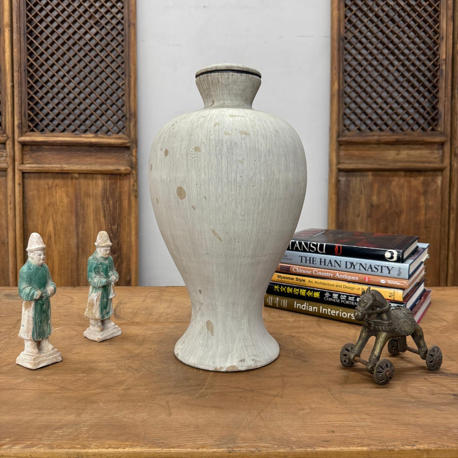 Wide &amp; Curved White-Grey Round Ceramic Lamp Base, SKU , image 3