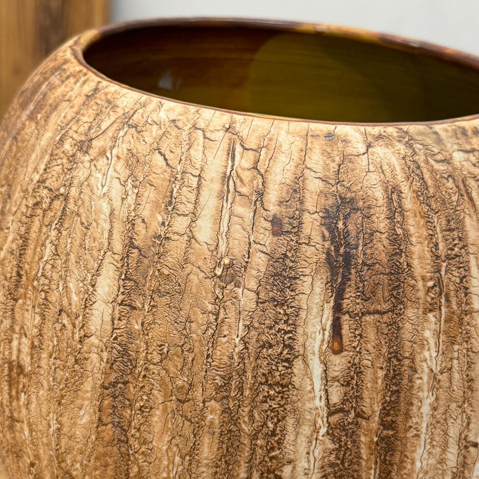 Wide RoundedTextured Two-Tone Cafe Mocha Brown Ceramic Vase - FEA Home