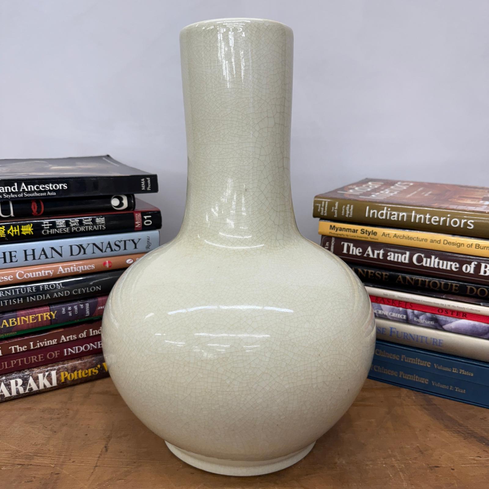 Winter Silk White Glazed Ceramic Vase with Bottle Shape, SKU , image 2