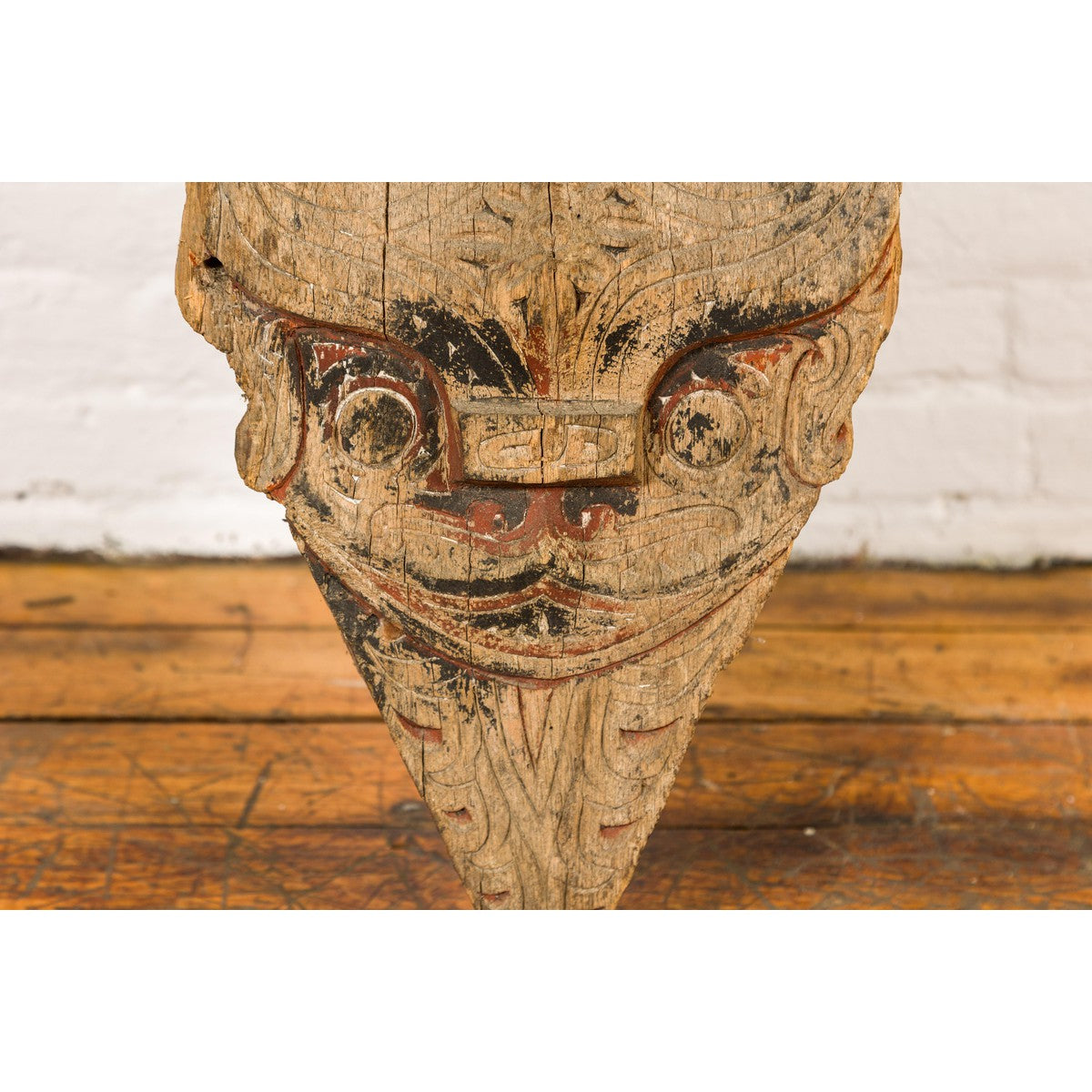 Large Pointed Mythical Singa Singa Tribal Carving-15. Asian &amp; Chinese Furniture, Art, Antiques, Vintage Home Décor for sale at FEA Home