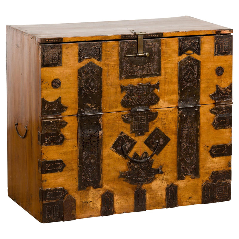 19th Century Antique Trunk Chest with Front Opening-YN3833-1. Asian & Chinese Furniture, Art, Antiques, Vintage Home Décor for sale at FEA Home