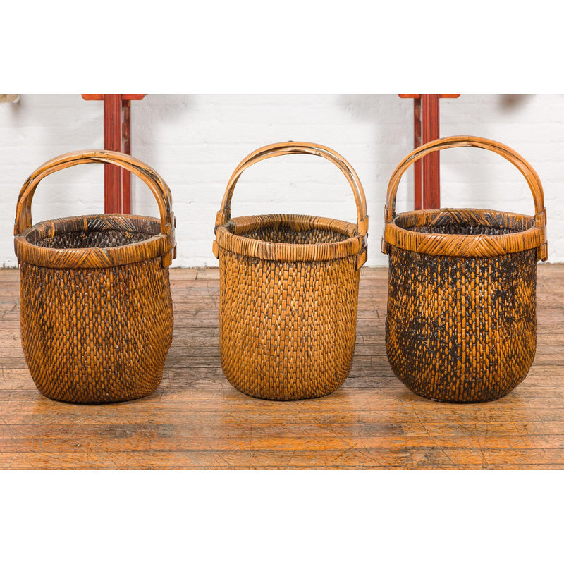Large Antique Willow Grain Basket with Wooden Handle, Sold Each-YN5006 ABC-12. Asian & Chinese Furniture, Art, Antiques, Vintage Home Décor for sale at FEA Home