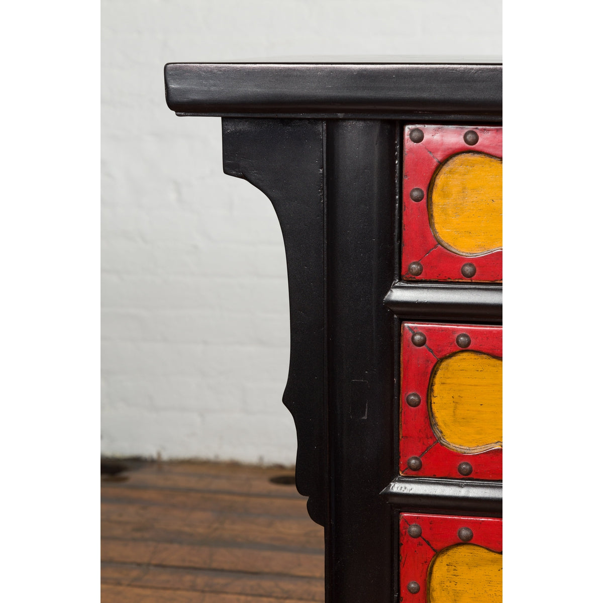 Chinese Qing Dynasty 19th Century Long Polychrome Sideboard with 12 Drawers-10. Asian &amp; Chinese Furniture, Art, Antiques, Vintage Home Décor for sale at FEA Home