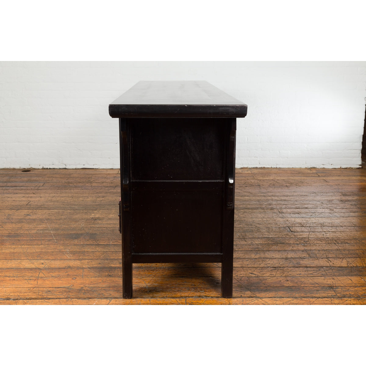 Chinese Qing Dynasty 19th Century Long Polychrome Sideboard with 12 Drawers-18. Asian &amp; Chinese Furniture, Art, Antiques, Vintage Home Décor for sale at FEA Home