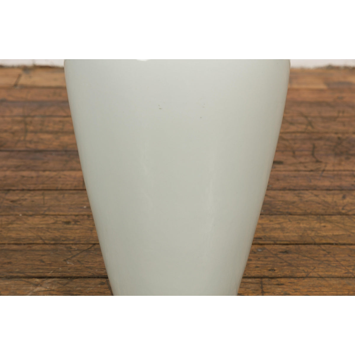 White Porcelain Vintage Vase with Lid-11. Asian &amp; Chinese Furniture, Art, Antiques, Vintage Home Décor for sale at FEA Home