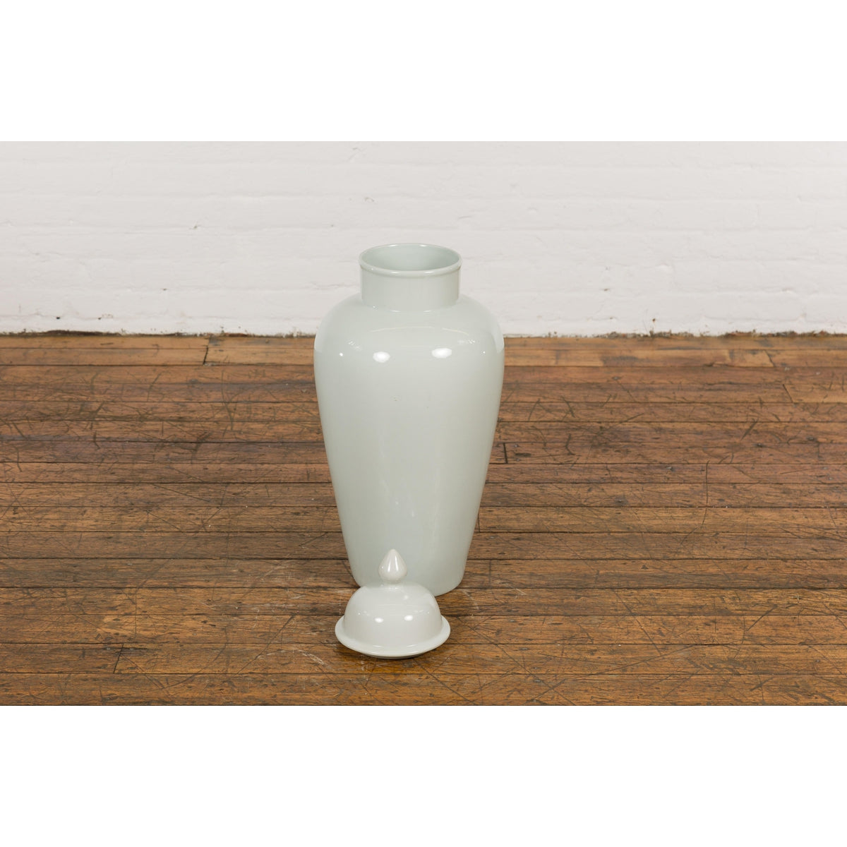 White Porcelain Vintage Vase with Lid-14. Asian &amp; Chinese Furniture, Art, Antiques, Vintage Home Décor for sale at FEA Home