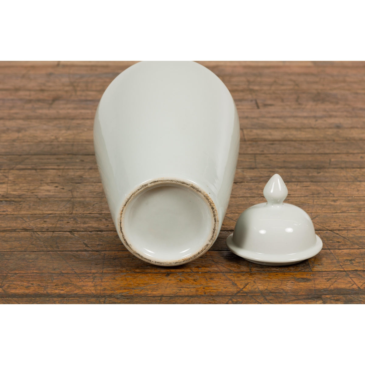 White Porcelain Vintage Vase with Lid-19. Asian &amp; Chinese Furniture, Art, Antiques, Vintage Home Décor for sale at FEA Home
