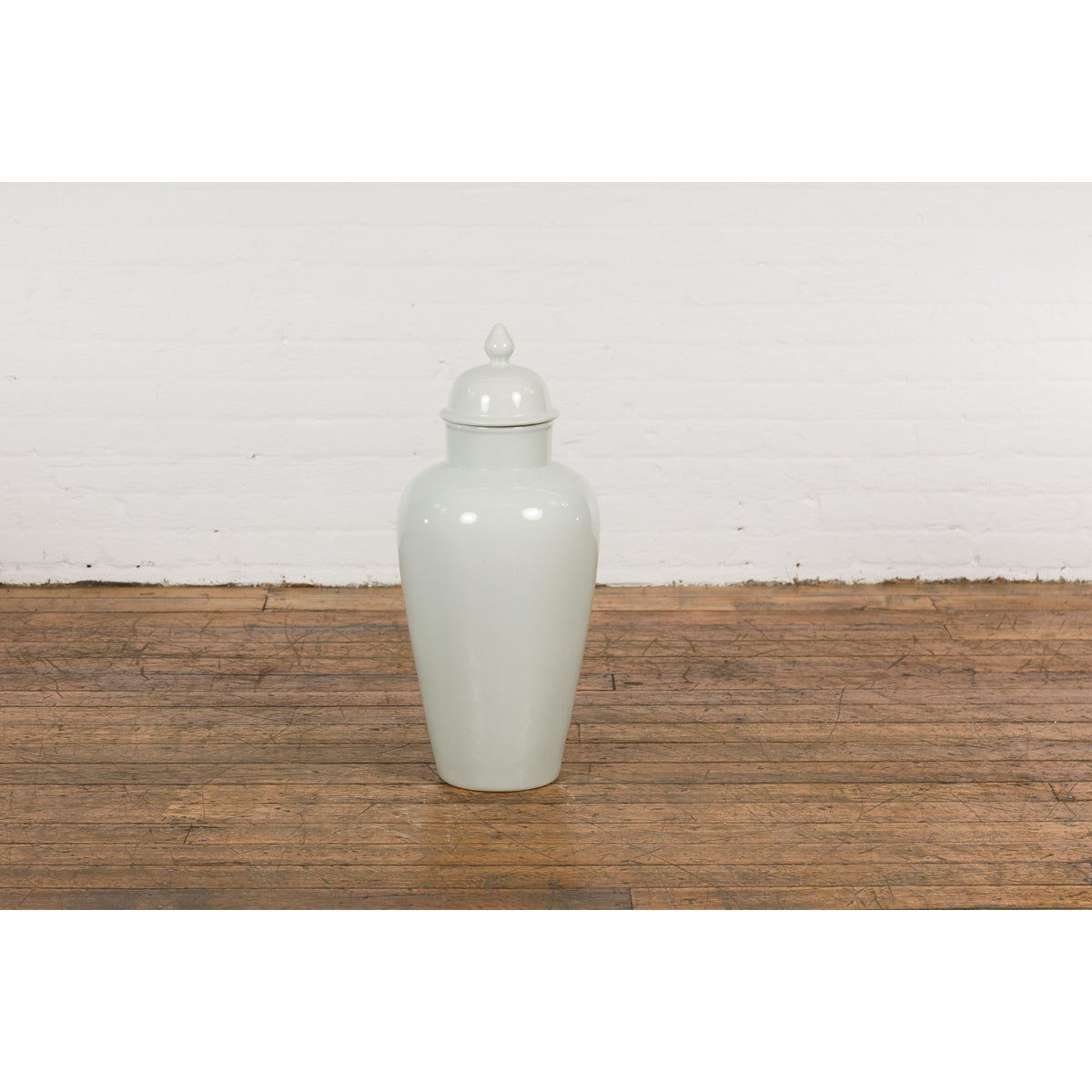 White Porcelain Vintage Vase with Lid-5. Asian &amp; Chinese Furniture, Art, Antiques, Vintage Home Décor for sale at FEA Home