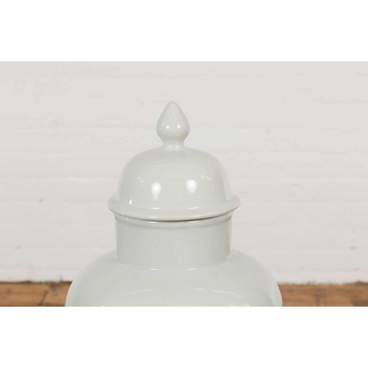 White Porcelain Vintage Vase with Lid-8. Asian &amp; Chinese Furniture, Art, Antiques, Vintage Home Décor for sale at FEA Home