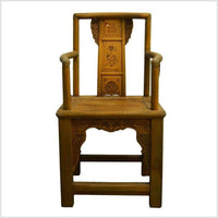 19th Century Chinese Lacquered Carved Elmwood Chair with Traditional Motifs