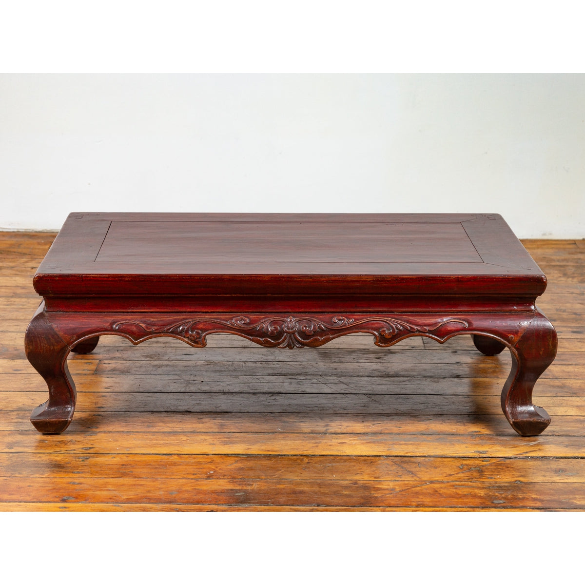 Chinese Qing Dynasty 19th Century Lacquered Wood Low Table with Cabriole Legs-2. Asian & Chinese Furniture, Art, Antiques, Vintage Home Décor for sale at FEA Home