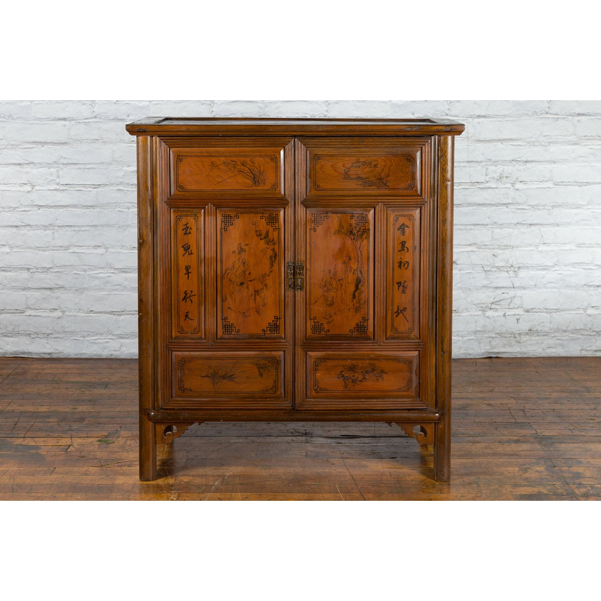 Chinese Early 20th Century Cabinet with Hand-Painted Figures and Calligraphy-2. Asian & Chinese Furniture, Art, Antiques, Vintage Home Décor for sale at FEA Home