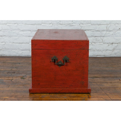Chinese Qing Dynasty 19th Century Red Lacquer Blanket Chest with Brass Hardware - Antique Chinese and Vintage Asian Furniture for Sale at FEA Home