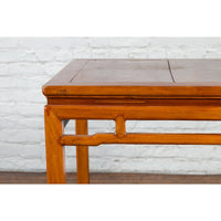 Qing Dynasty 19th Century Table with Humpback Stretchers and Horse Hoof Legs