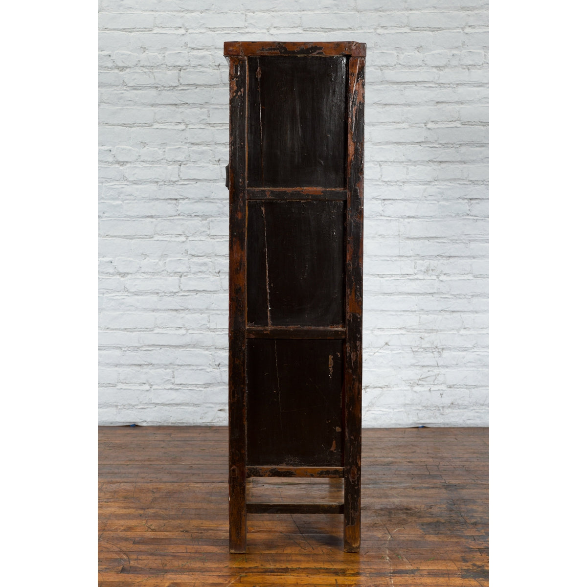Qing Dynasty Period 19th Century Red Lacquer Shanxi Cabinet with Floral Décor-13. Asian &amp; Chinese Furniture, Art, Antiques, Vintage Home Décor for sale at FEA Home