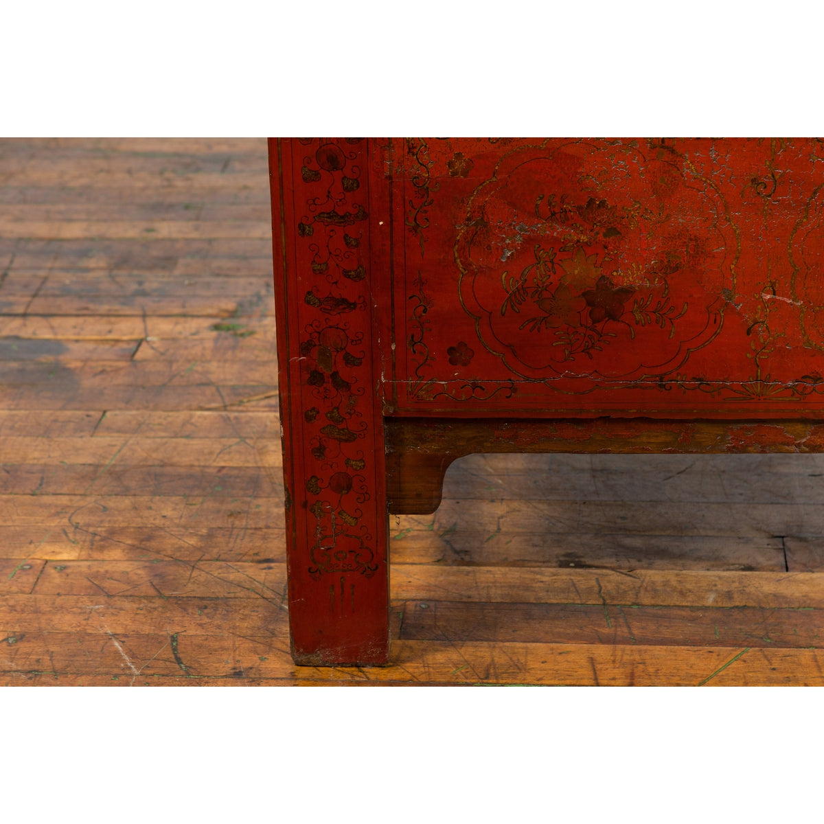 Qing Dynasty Period 19th Century Red Lacquer Shanxi Cabinet with Floral Décor-9. Asian &amp; Chinese Furniture, Art, Antiques, Vintage Home Décor for sale at FEA Home