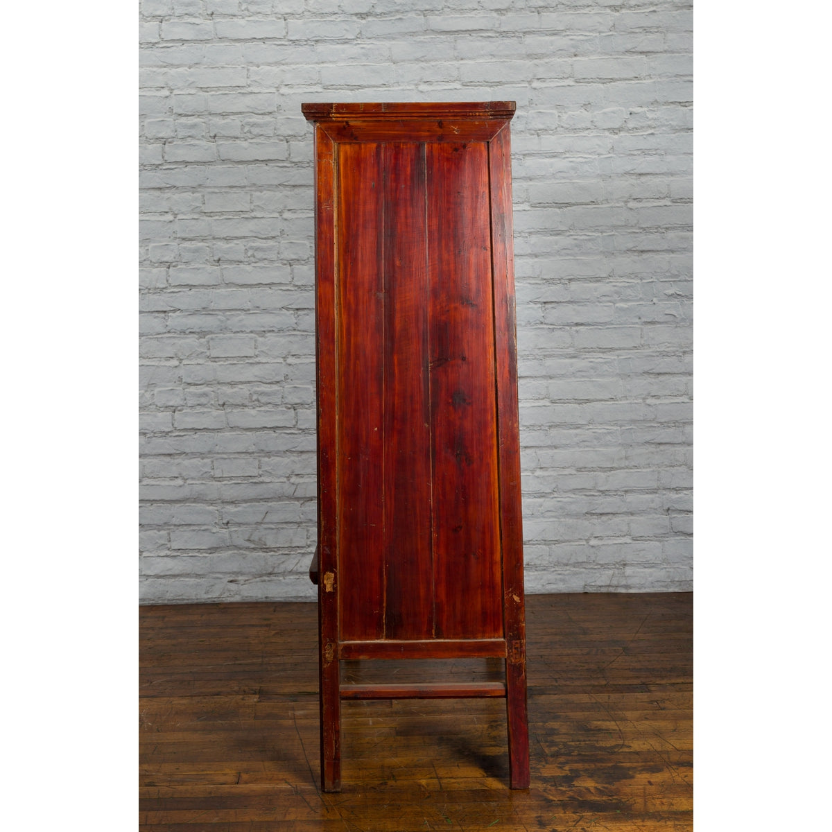 Large Chinese 19th Century Qing Dynasty Tapering Cabinet with Accordion Doors-14. Asian &amp; Chinese Furniture, Art, Antiques, Vintage Home Décor for sale at FEA Home