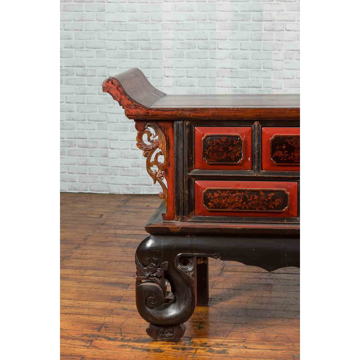 Chinese Red and Black Lacquered 19th Century Altar Coffer Table with Chinoiserie-6. Asian &amp; Chinese Furniture, Art, Antiques, Vintage Home Décor for sale at FEA Home