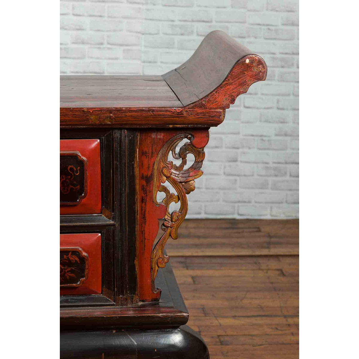 Chinese Red and Black Lacquered 19th Century Altar Coffer Table with Chinoiserie-11. Asian &amp; Chinese Furniture, Art, Antiques, Vintage Home Décor for sale at FEA Home