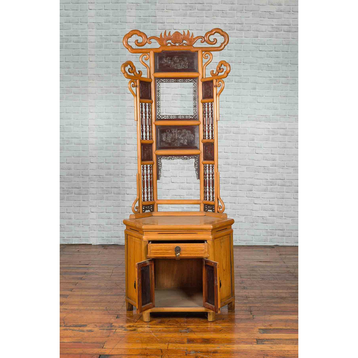 Chinese Qing Dynasty 19th Century Bamboo Washstand with Lacquered Panels-13. Asian &amp; Chinese Furniture, Art, Antiques, Vintage Home Décor for sale at FEA Home