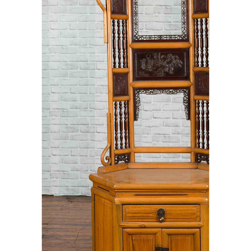 Chinese Qing Dynasty 19th Century Bamboo Washstand with Lacquered Panels