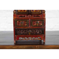Qing Dynasty 19th Century Red and Brown Lacquer Jewelry Box with Carved Foliage