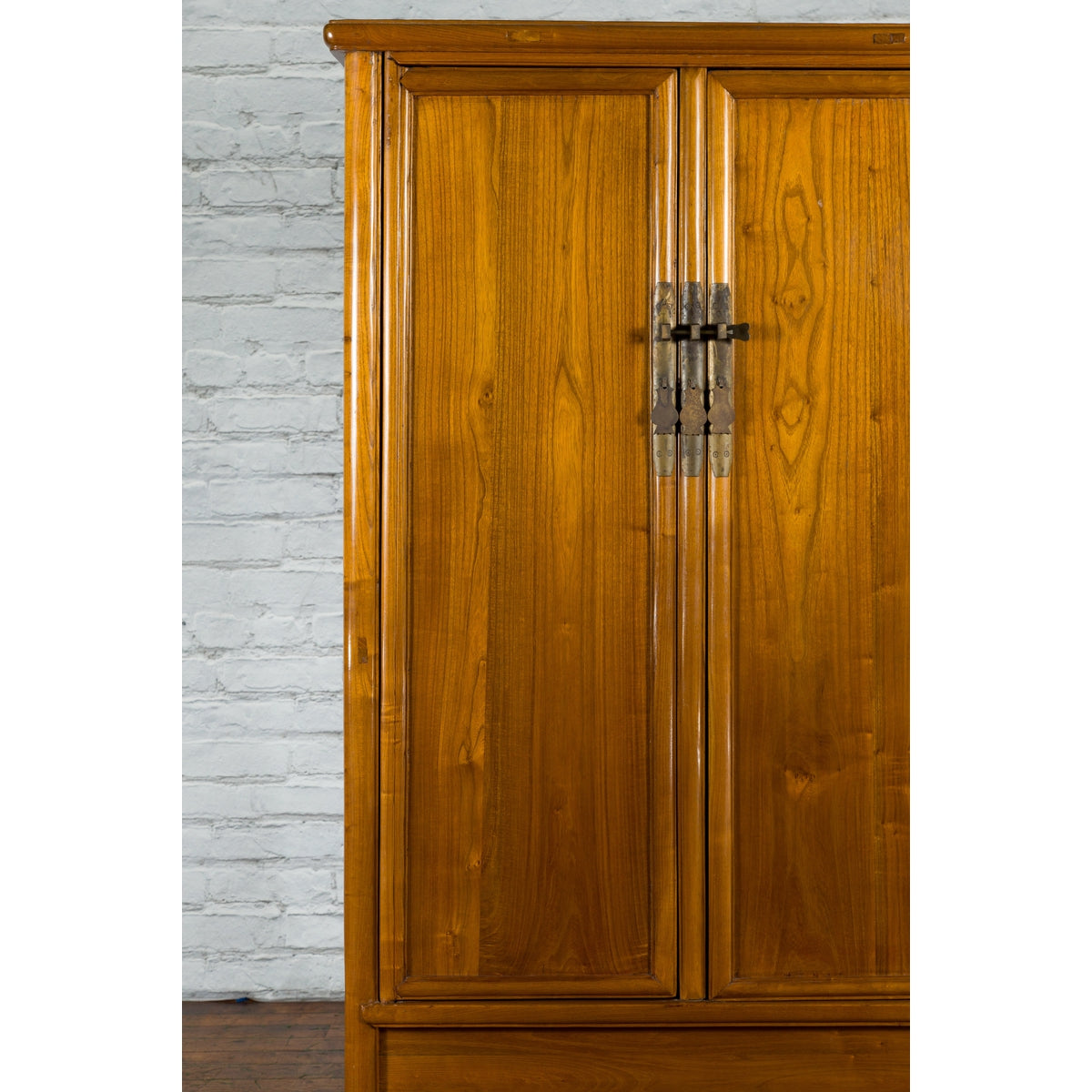 Chinese Qing Dynasty 19th Century Elmwood Noodle Cabinet with Hidden Drawers-9. Asian &amp; Chinese Furniture, Art, Antiques, Vintage Home Décor for sale at FEA Home