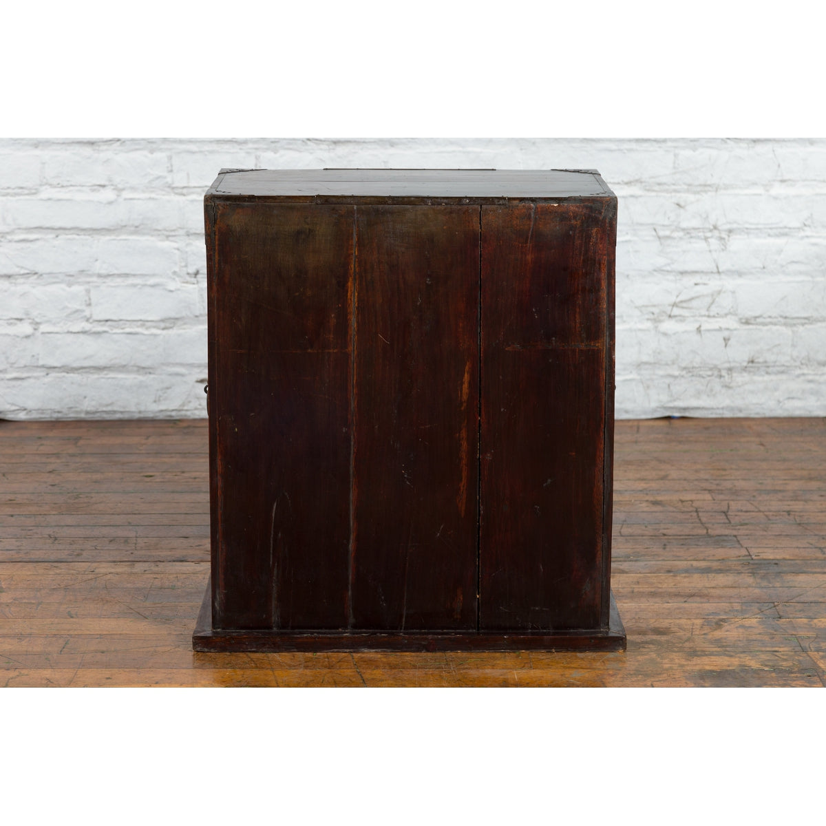 Chinese Qing Dynasty 19th Century Bedside Cabinet with Brass Ornaments-17. Asian &amp; Chinese Furniture, Art, Antiques, Vintage Home Décor for sale at FEA Home