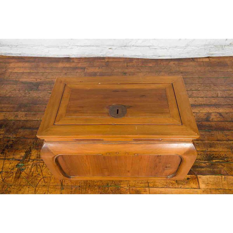 Chinese Qing Dynasty 19th Century Wooden Coffee Table with Chow Style Legs