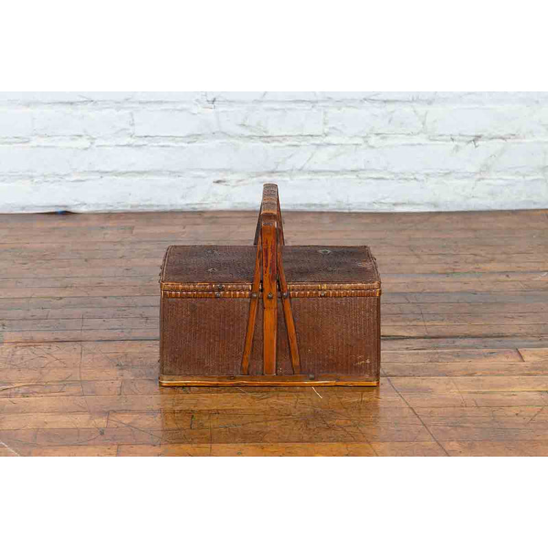 Chinese Early 20th Century Rattan Lunch Box with Tripartite Bamboo Handle