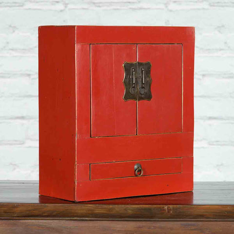 Small Chinese 1900s Red Lacquered Cabinet with Brass Hardware and Single Drawer
