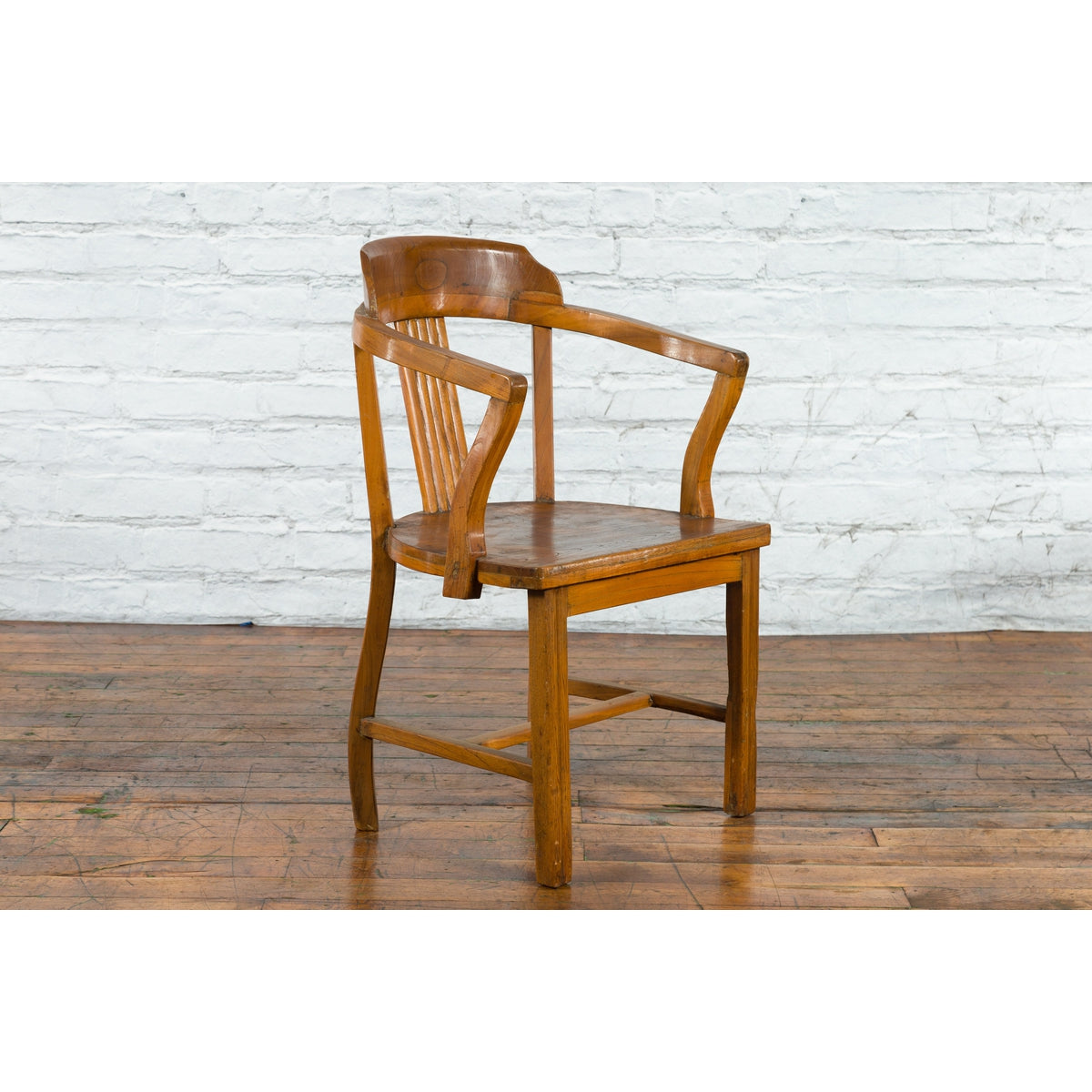 Chinese Early 20th Century Horseshoe Back Armchair with Carved Reeded Splat-4. Asian &amp; Chinese Furniture, Art, Antiques, Vintage Home Décor for sale at FEA Home