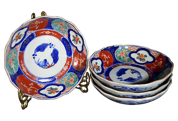 Set of 4 Antique Hand-Painted Imari Bowls-1. Asian & Chinese Furniture, Art, Antiques, Vintage Home Décor for sale at FEA Home