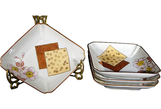Set of 4 Japanese Kutani Plates-1. Asian & Chinese Furniture, Art, Antiques, Vintage Home Décor for sale at FEA Home