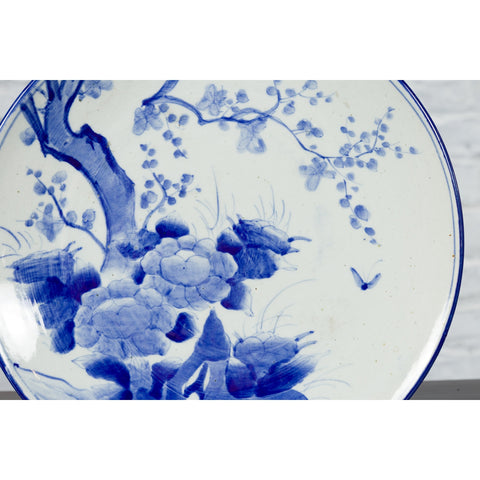 19th Century Japanese Porcelain Plate with Hand-Painted Blue and White Décor-YN4786-6. Asian & Chinese Furniture, Art, Antiques, Vintage Home Décor for sale at FEA Home