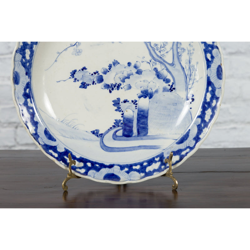 19th Century Japanese Porcelain Plate with Hand-Painted Blue and White Décor-YN4790-15. Asian & Chinese Furniture, Art, Antiques, Vintage Home Décor for sale at FEA Home