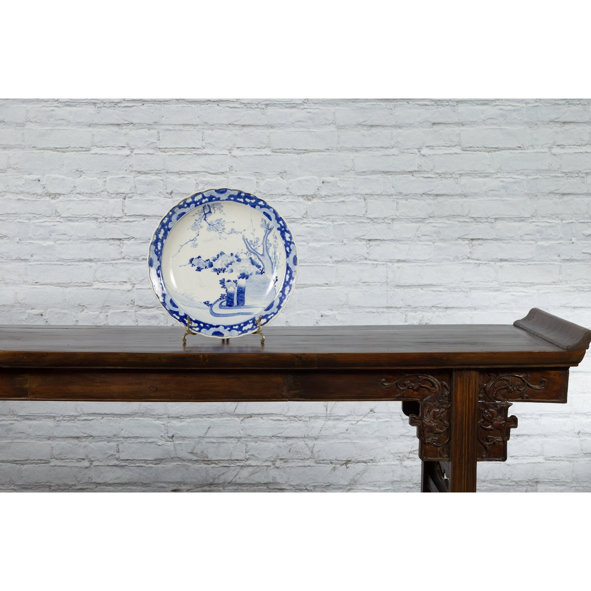 19th Century Japanese Porcelain Plate with Hand-Painted Blue and White Décor-2. Asian & Chinese Furniture, Art, Antiques, Vintage Home Décor for sale at FEA Home