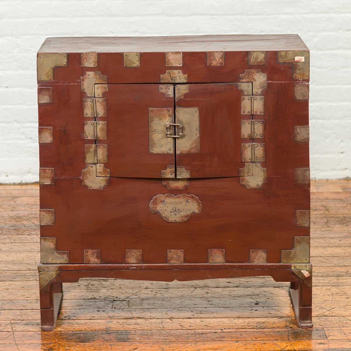 Korean Early 20th Century Side Chest with Traditional Brass Hardware and Legs-2. Asian & Chinese Furniture, Art, Antiques, Vintage Home Décor for sale at FEA Home