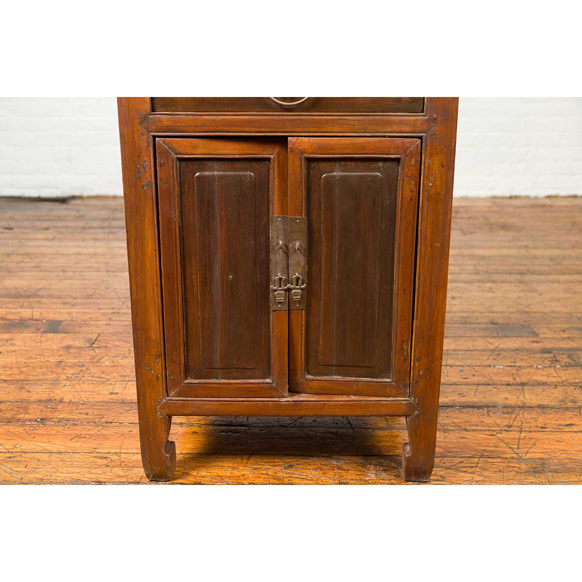 Vintage Chinese Midcentury Two-Toned Side Table with Drawer and Double Doors-7. Asian &amp; Chinese Furniture, Art, Antiques, Vintage Home Décor for sale at FEA Home