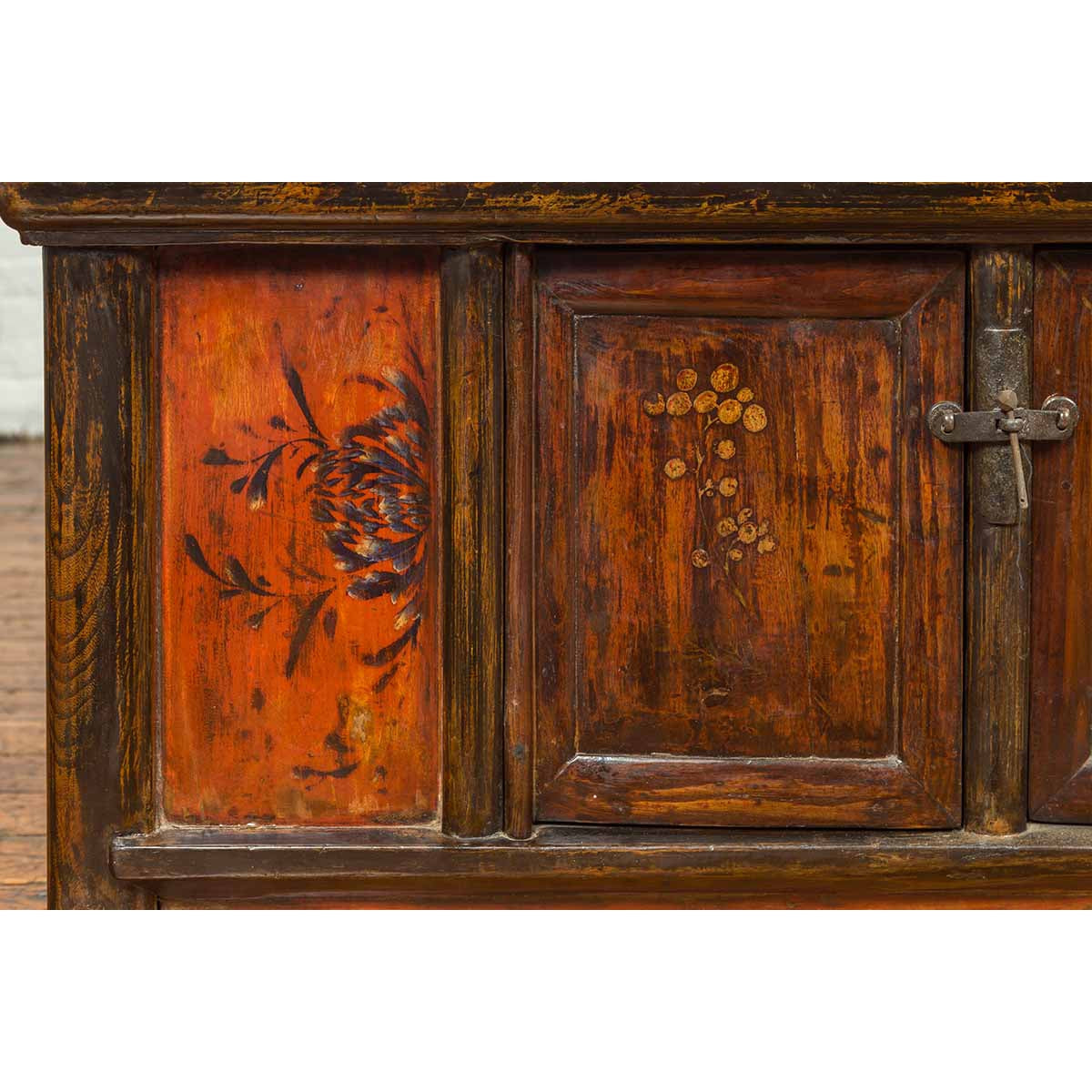 Chinese Qing 19th Century Coffee Table with Storage and Painted Floral Decor-6. Asian &amp; Chinese Furniture, Art, Antiques, Vintage Home Décor for sale at FEA Home