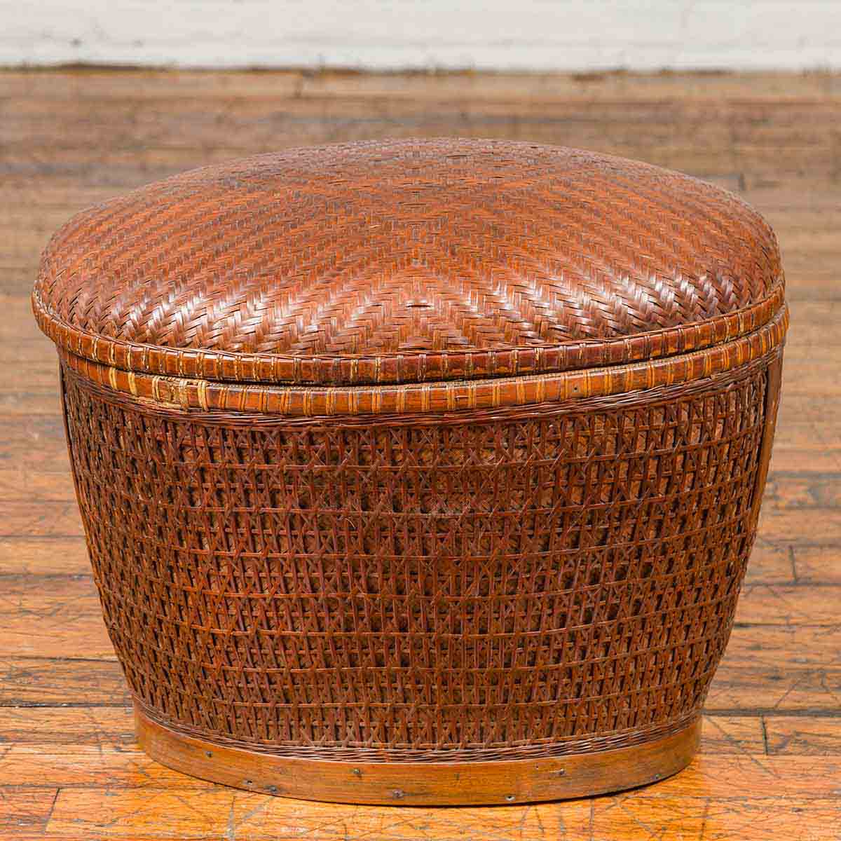 Vintage Chinese Oval Woven Rattan Basket with Lid and Geometric Motifs-2. Asian & Chinese Furniture, Art, Antiques, Vintage Home Décor for sale at FEA Home