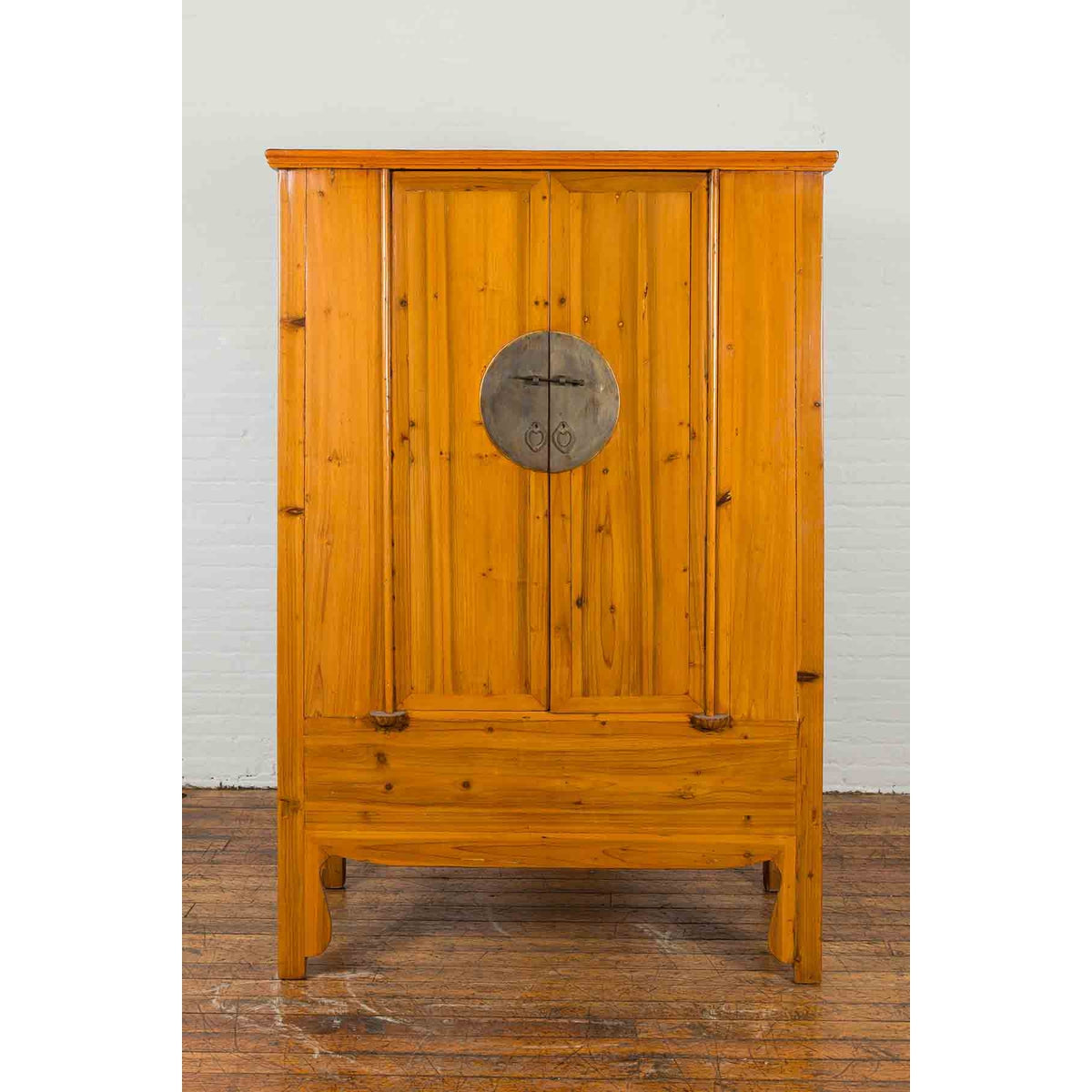 Chinese Qing Dynasty 19th Century Tapered Cabinet with Round Medallion Hardware-2. Asian & Chinese Furniture, Art, Antiques, Vintage Home Décor for sale at FEA Home
