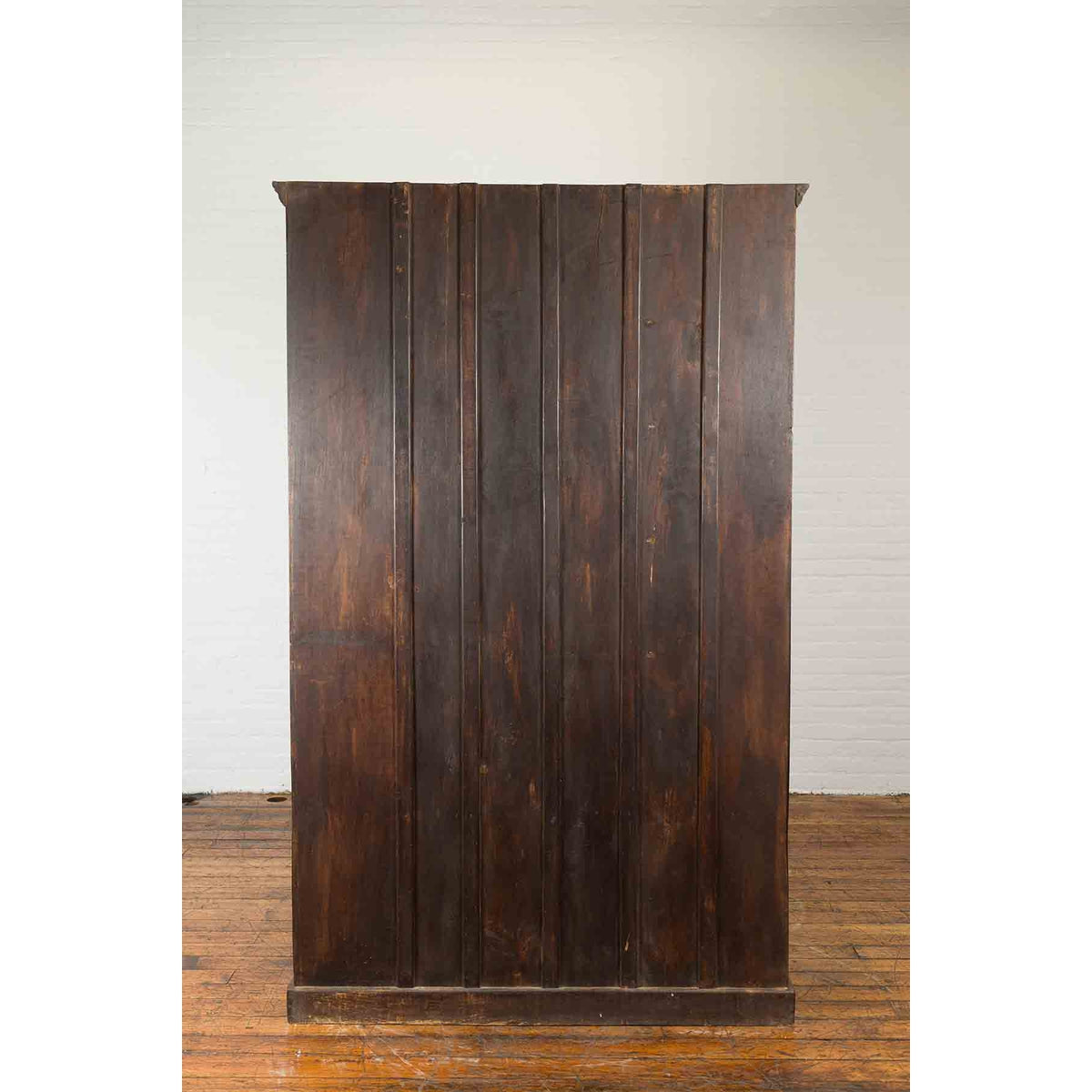 19th Century Indian Wooden Bookcase from Gujarat with Carved Friezes and Rosette-14. Asian &amp; Chinese Furniture, Art, Antiques, Vintage Home Décor for sale at FEA Home