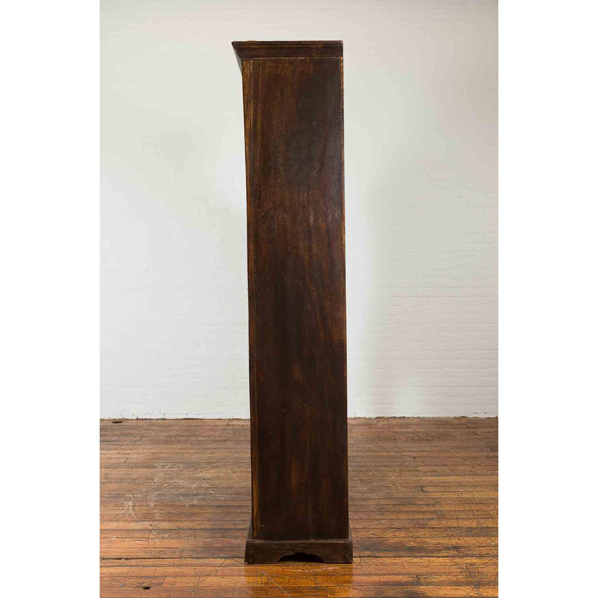 19th Century Indian Wooden Bookcase from Gujarat with Carved Friezes and Rosette-15. Asian &amp; Chinese Furniture, Art, Antiques, Vintage Home Décor for sale at FEA Home