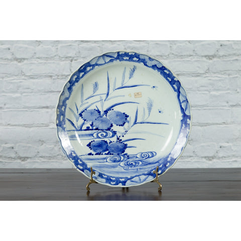 19th Century Japanese Porcelain Imari Plate with Painted Blue and White Décor