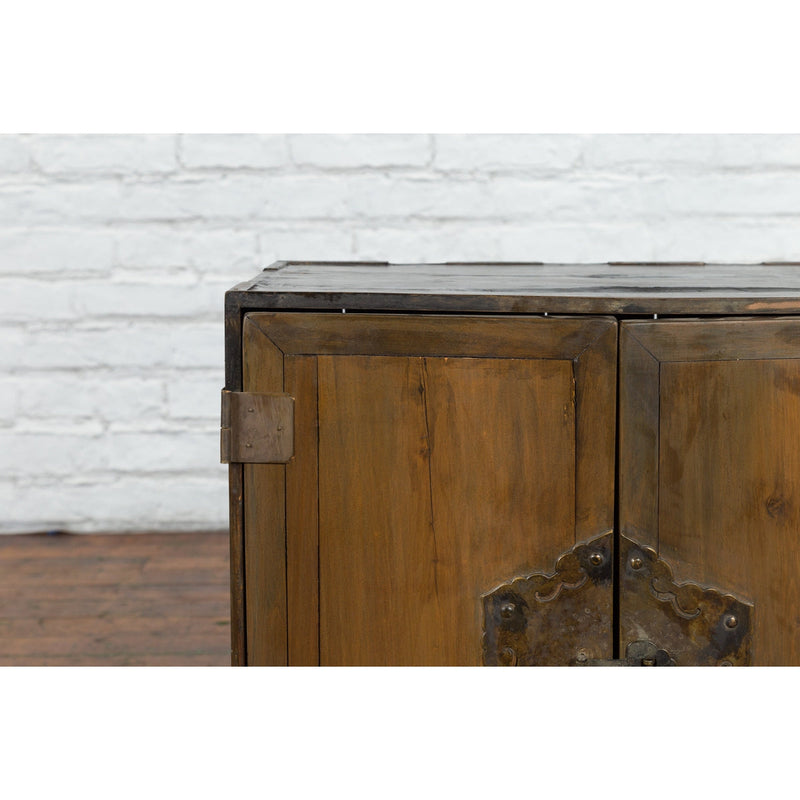 This-is-a-picture-of-a-A Chinese Qing Dynasty Period 19th Century Carrying Chest with Lateral Handles-with-image-position-15-style-YN1381-Shop-for-Vintage-and-Antique-Asian-and-Chinese-Furniture-for-sale-at-FEA Home-NYC