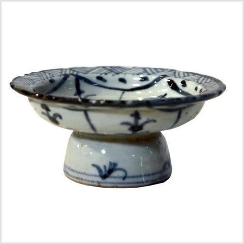 Antique Chinese White / Blue Footed Rice Bowl 
