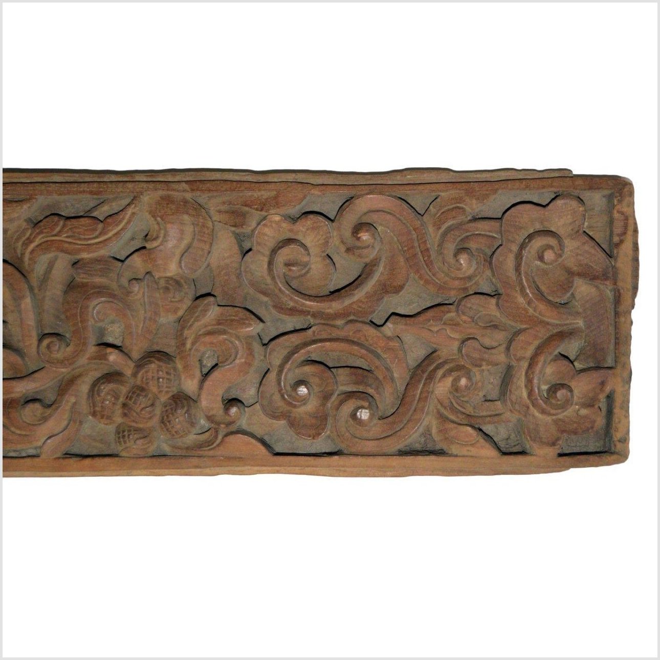 ANTIQUE HAND CARVED WALL ORNAMENT