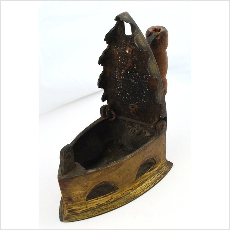 Antique Indonesian Coal Iron-YN1576-5. Asian & Chinese Furniture, Art, Antiques, Vintage Home Décor for sale at FEA Home